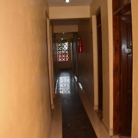 Viriko Boarding House Hotel Mombasa Luaran gambar