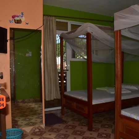 Viriko Boarding House Hotel Mombasa Luaran gambar