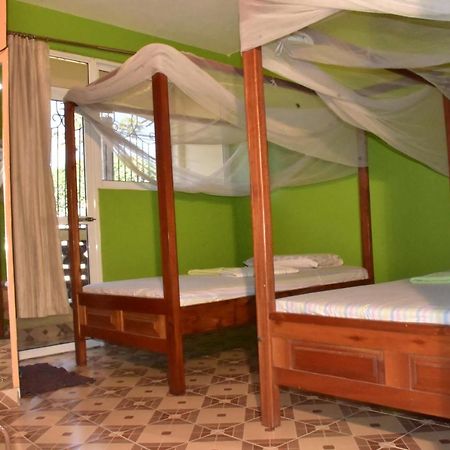 Viriko Boarding House Hotel Mombasa Luaran gambar