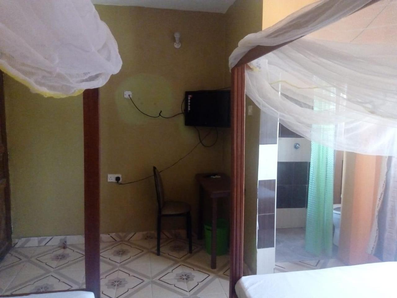 Viriko Boarding House Hotel Mombasa Luaran gambar