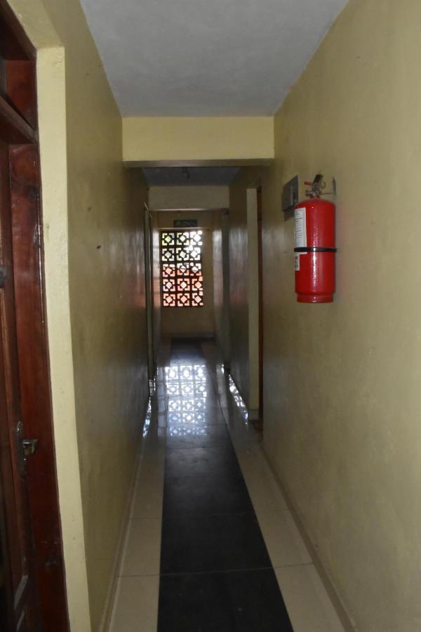 Viriko Boarding House Hotel Mombasa Luaran gambar